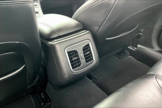 2016 Chrysler 200 C