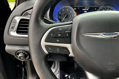 2016 Chrysler 200 C