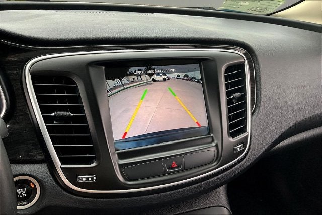 2016 Chrysler 200 C