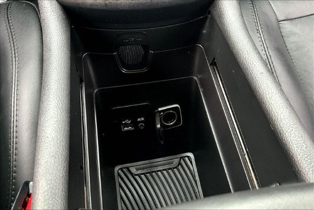 2016 Chrysler 200 C