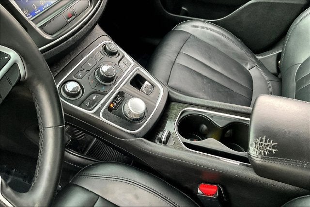 2016 Chrysler 200 C