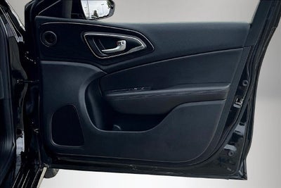 2016 Chrysler 200 C
