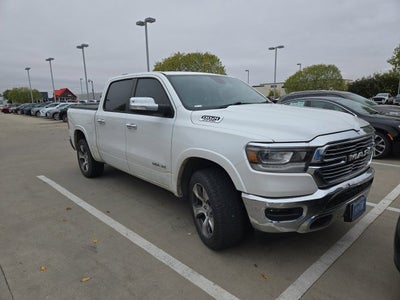 2020 RAM 1500 Laramie Crew Cab 4x4 5'7" Box
