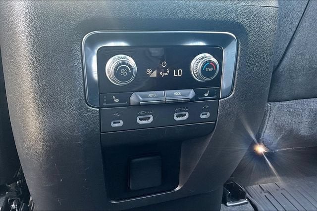 2021 GMC Yukon XL AT4