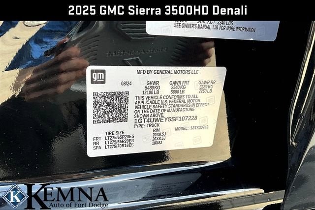 2025 GMC Sierra 3500 HD Denali