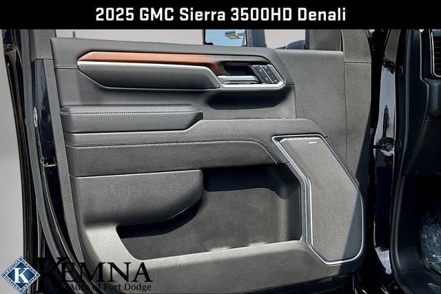 2025 GMC Sierra 3500 HD Denali