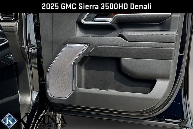 2025 GMC Sierra 3500 HD Denali