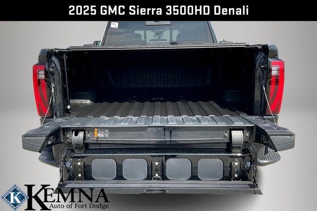 2025 GMC Sierra 3500 HD Denali