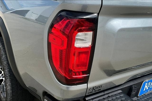 2023 GMC Canyon 4WD AT4