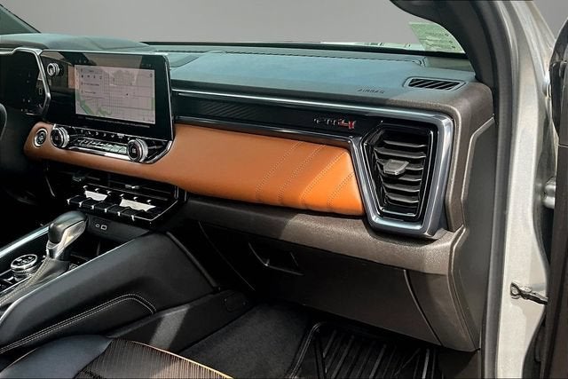 2023 GMC Canyon 4WD AT4