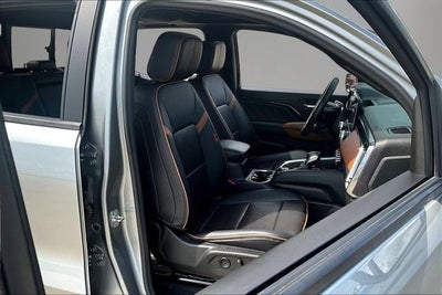 2023 GMC Canyon 4WD AT4