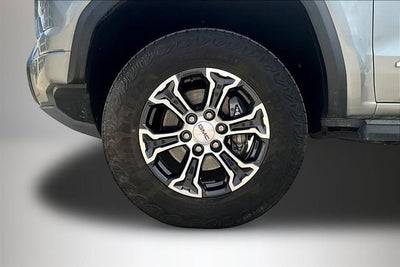 2023 GMC Canyon 4WD AT4