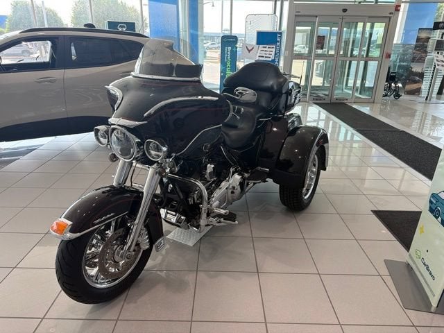 2011 Harley-Davidson Tri Glide Ultra Classic Base