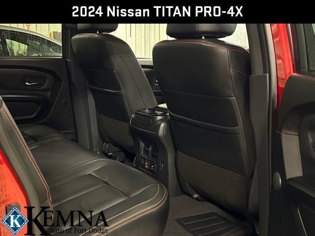 2024 Nissan TITAN Crew Cab PRO-4X 4x4