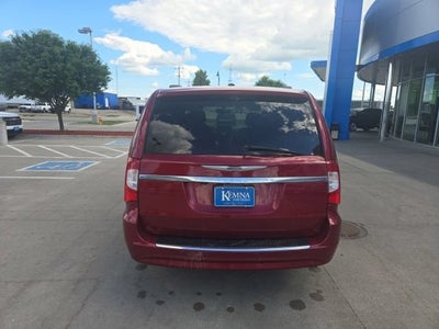 2014 Chrysler Town & Country Touring-L