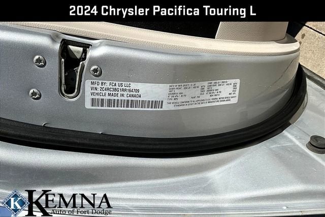 2024 Chrysler Pacifica Touring L AWD
