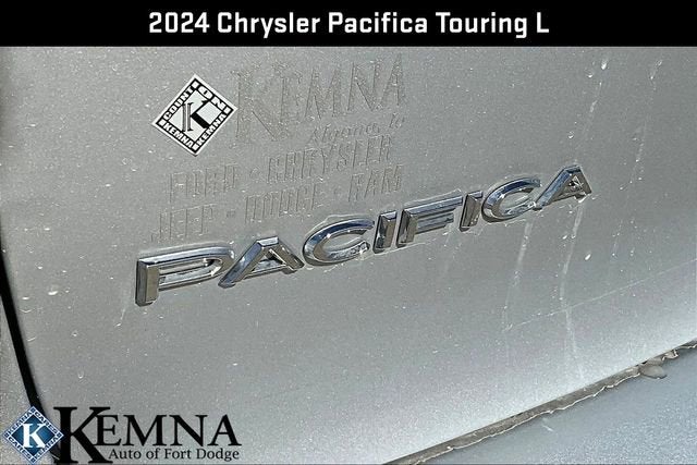 2024 Chrysler Pacifica Touring L AWD