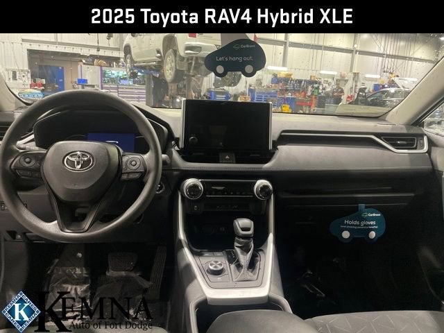 2025 Toyota RAV4 Hybrid XLE
