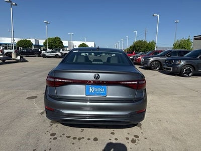 2025 Volkswagen Jetta SE