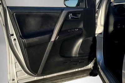 2018 Toyota RAV4 Hybrid XLE