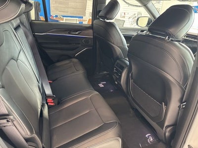 2025 Jeep Grand Cherokee GRAND CHEROKEE OVERLAND 4X4