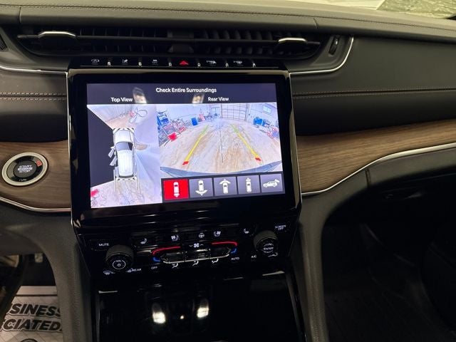 2022 Jeep Grand Cherokee Summit 4x4