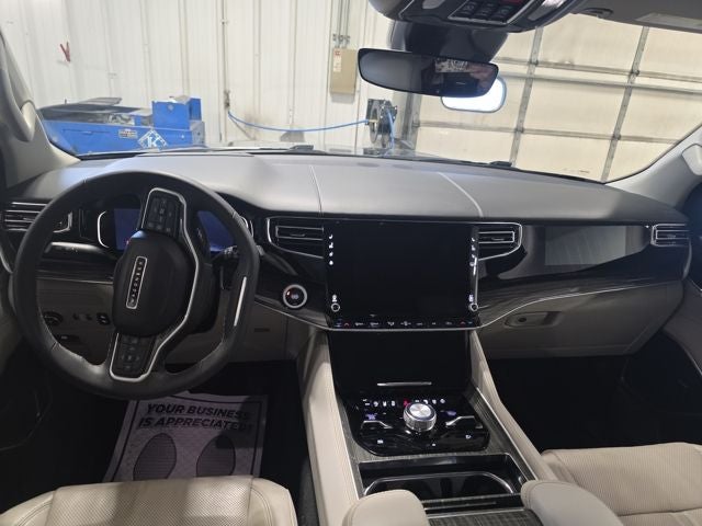 2022 Jeep Wagoneer Series III 4x4