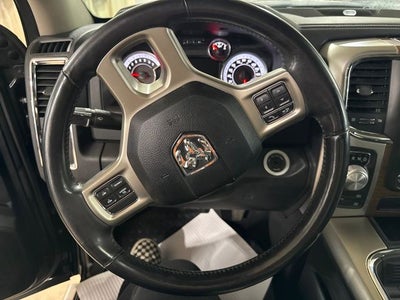 2018 RAM 1500 Laramie Crew Cab 4x4 5'7' Box