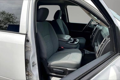 2017 RAM 1500 Tradesman Crew Cab 4x4 6'4' Box