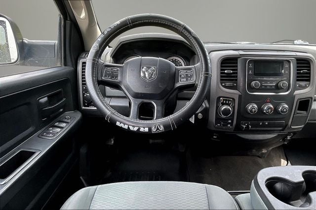 2017 RAM 1500 Tradesman Crew Cab 4x4 6'4' Box