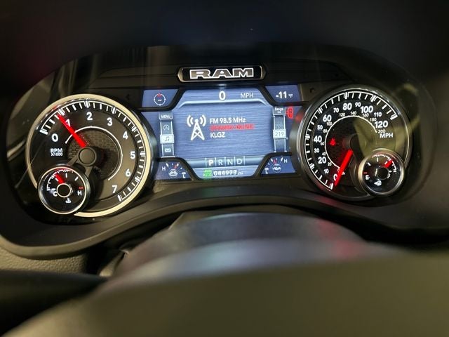 2022 RAM 1500 Big Horn Crew Cab 4x4 5'7' Box