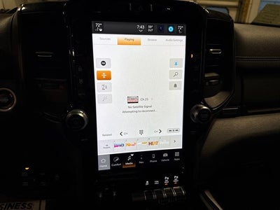 2022 RAM 1500 Laramie Crew Cab 4x4 5'7' Box