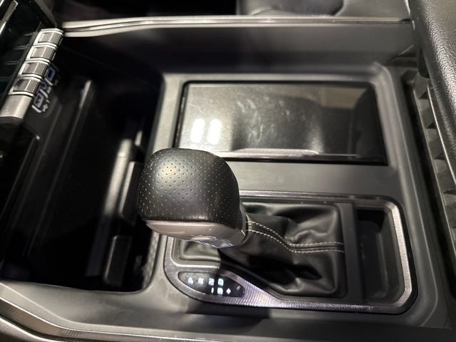 2022 RAM 1500 Laramie Crew Cab 4x4 5'7' Box