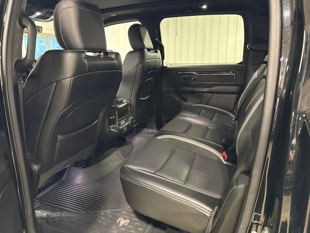 2022 RAM 1500 Laramie Crew Cab 4x4 5'7' Box