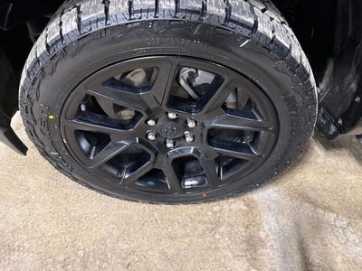 2022 RAM 1500 Laramie Crew Cab 4x4 5'7' Box