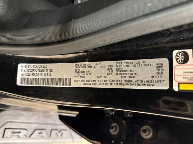 2022 RAM 1500 Laramie Crew Cab 4x4 5'7' Box