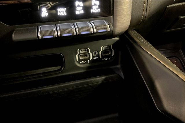 2020 RAM 1500 Laramie Longhorn Crew Cab 4x4 5'7' Box