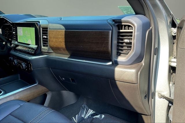 2026 Chevrolet Silverado 3500 HD Crew Cab, Long Bed, High Country Dual Rear Wheel, RWD