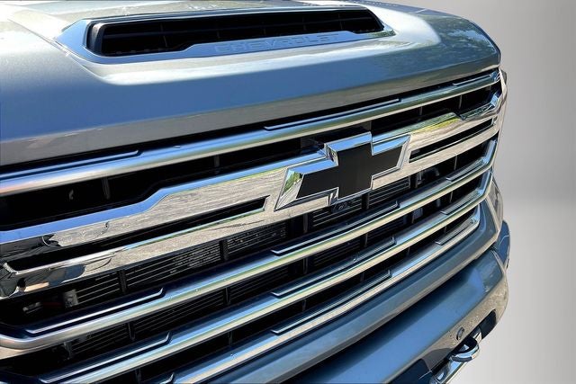 2026 Chevrolet Silverado 3500 HD Crew Cab, Long Bed, High Country Dual Rear Wheel, RWD