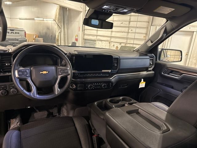 2024 Chevrolet Silverado 1500 4WD Double Cab Standard Bed LT