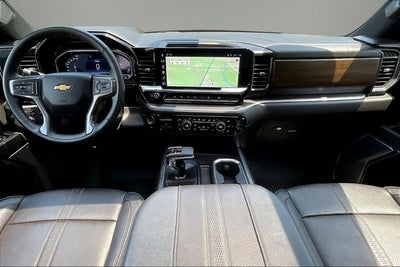 2025 Chevrolet Silverado 1500 4WD Crew Cab Short Bed High Country