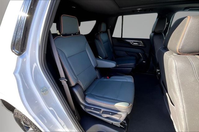 2025 GMC Yukon 4WD AT4