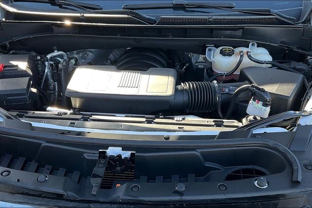 2025 GMC Yukon 4WD AT4