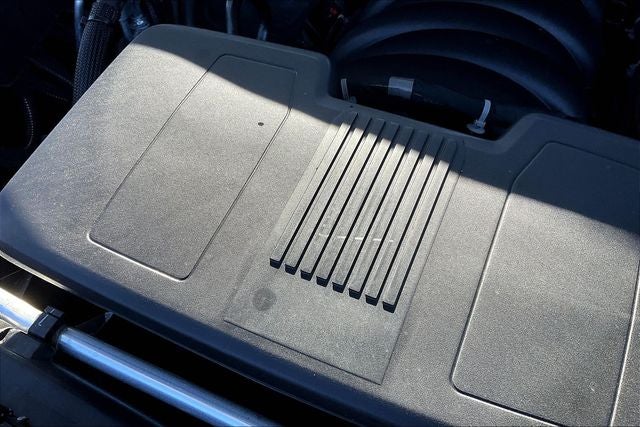 2025 GMC Yukon 4WD AT4