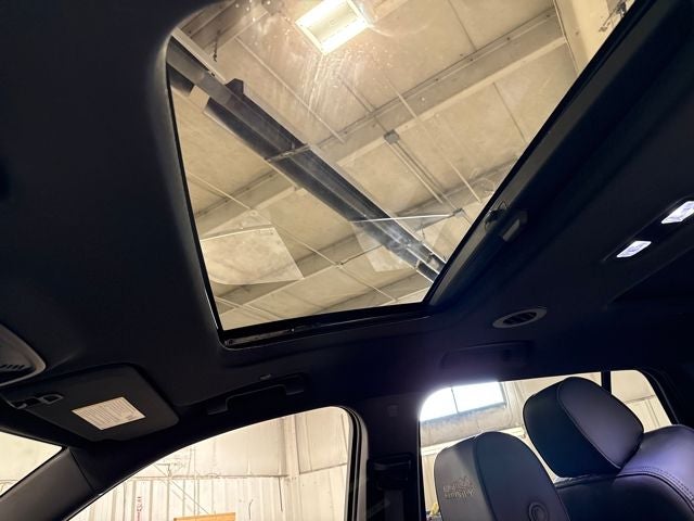 2023 Chevrolet Traverse AWD High Country