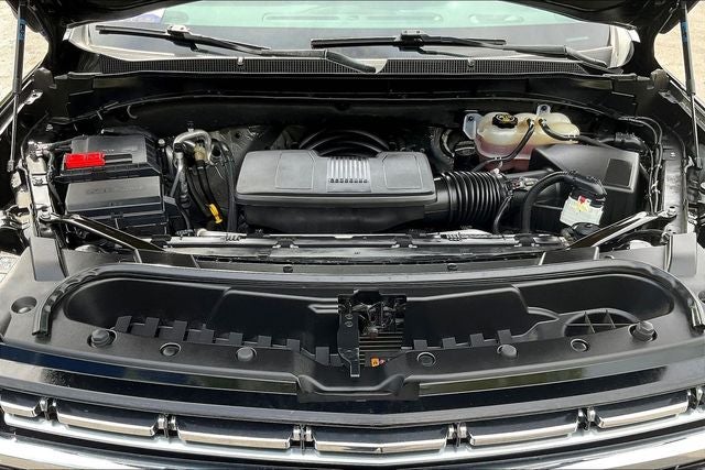2023 Chevrolet Suburban 4WD Premier