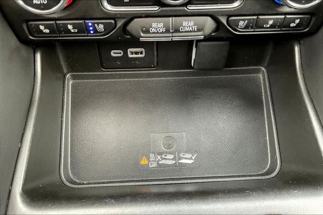 2023 Chevrolet Suburban 4WD High Country