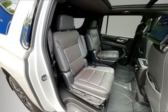 2023 Chevrolet Suburban 4WD High Country