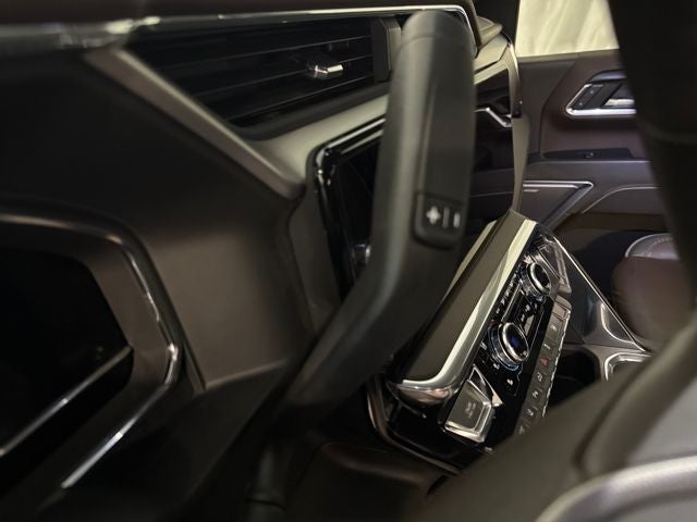 2025 GMC Sierra 3500HD 4WD Crew Cab Long Bed Denali