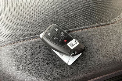 2024 GMC Sierra 1500 4WD Crew Cab Short Box AT4